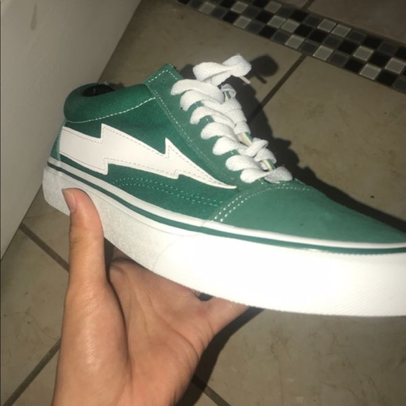 revenge x storm size 11
